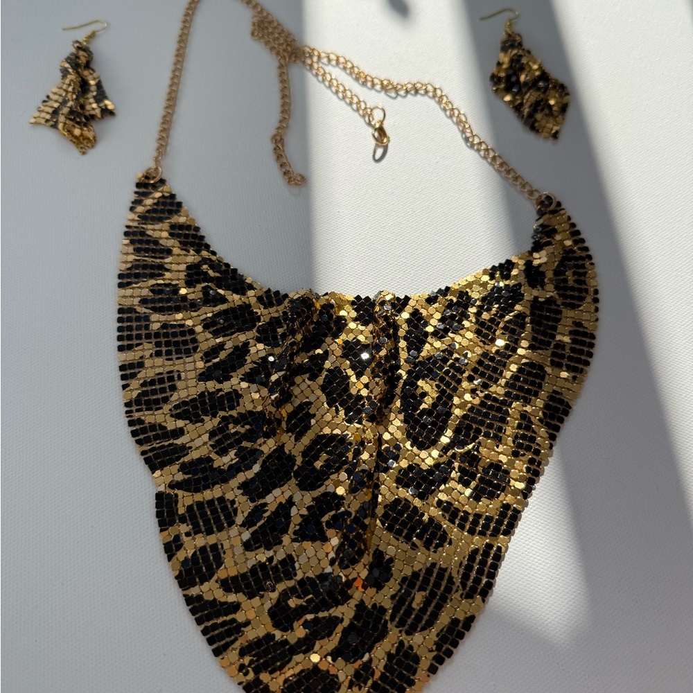 Necklace and dangle earrings Leopard Set NEW! - Picture 10 of 10